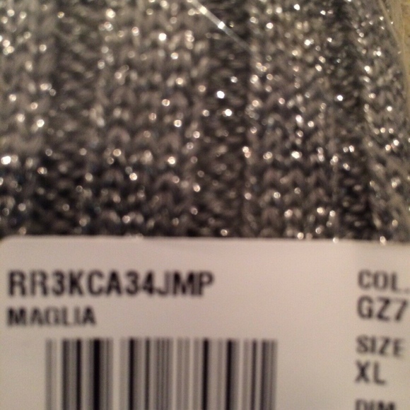 ❌SOLD❌NWT RED VALENTINO Metallic Cuff Sweater - Picture 8 of 8